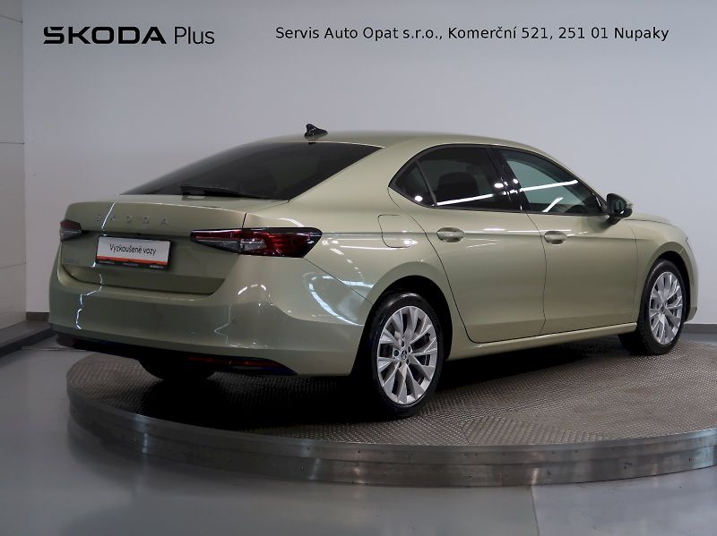 Škoda Superb (2024) SELECTION 2.0TDI 110KW CANTON - fotka 2 z 38