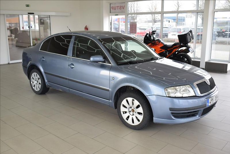 Škoda Superb 2,8 i V6 30V, klima,nová STK, - fotka 3 z 17