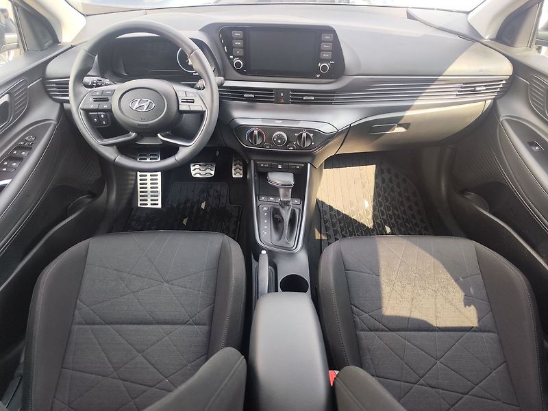Hyundai Bayon 1.0 T-GDI/74kW DCT Smart Clima - fotka 12 z 26