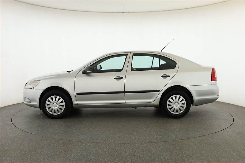 Škoda Octavia (2010) 1.6, po STK, CZ doklady - fotka 3 z 16