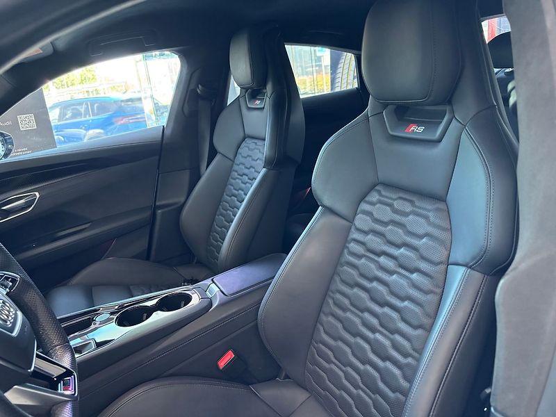 Audi Ostatní 440kW - fotka 7 z 23