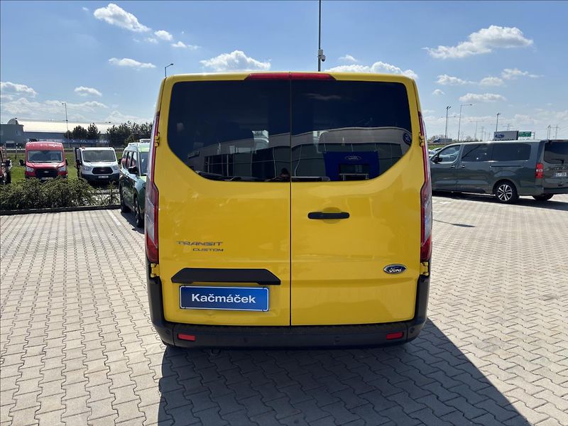 Ford Transit Custom 2,0 EcoBlue 79kW KombiVan L1 - fotka 4 z 32
