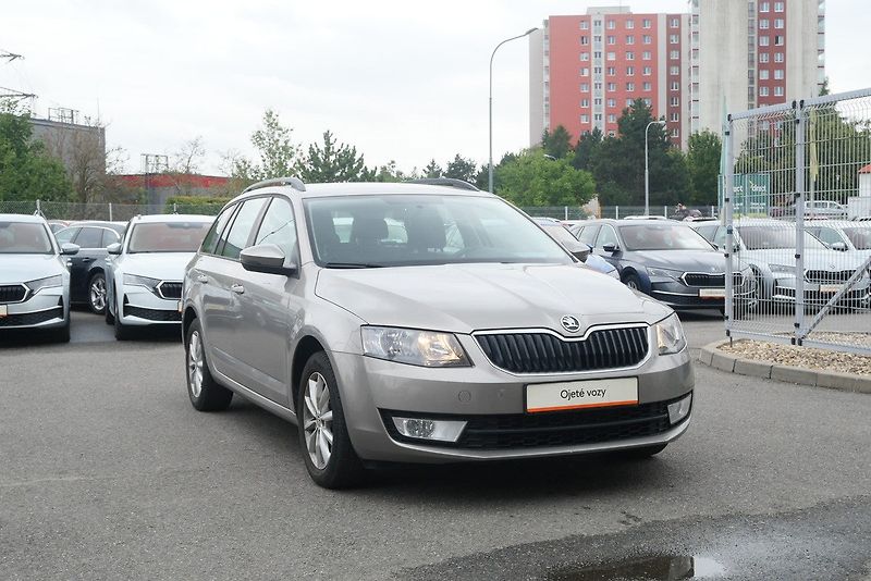 Škoda Octavia - fotka 3 z 6