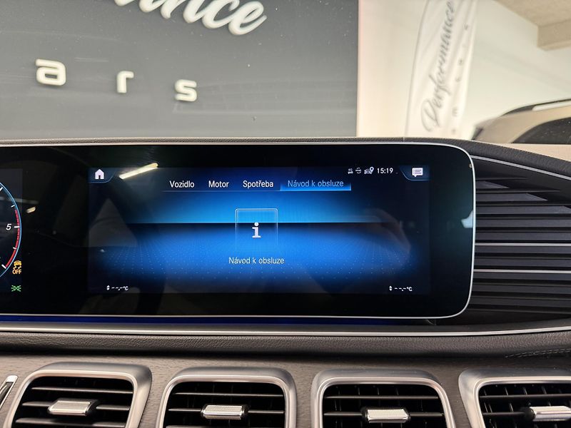Mercedes-Benz GLS (2019) GLS 400d 4Matic AMG Line - fotka 76 z 111