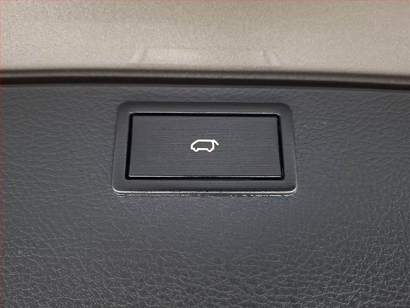 Volkswagen Multivan (2017) Highline 2.0 TDI - fotka 22 z 23