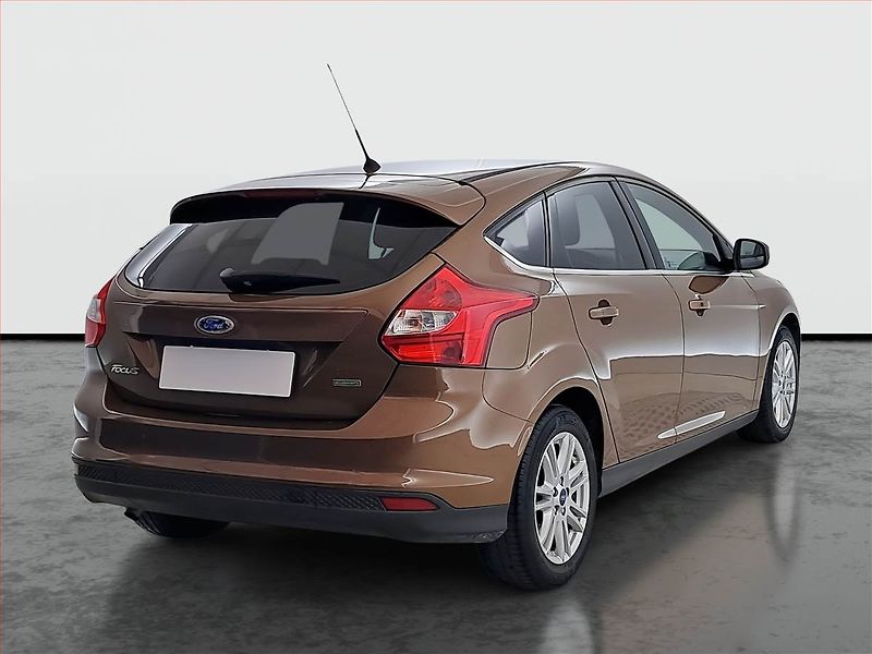 Ford Focus (2013) 1.0 EcoBoost, Tempomat - fotka 5 z 19