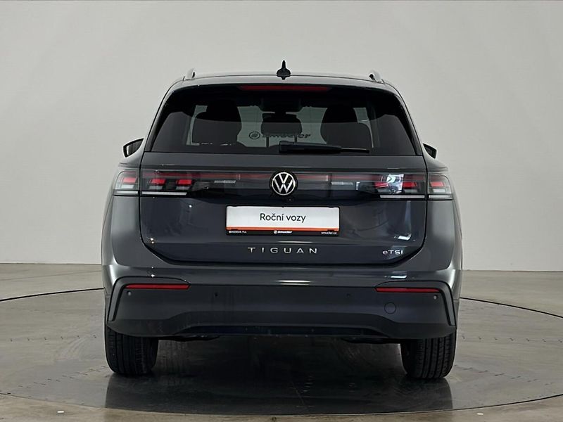 Volkswagen Tiguan People DSG - fotka 17 z 31