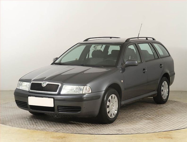 Škoda Octavia (2007) 1.6, ČR,1.maj, Serv.kniha - fotka 2 z 14