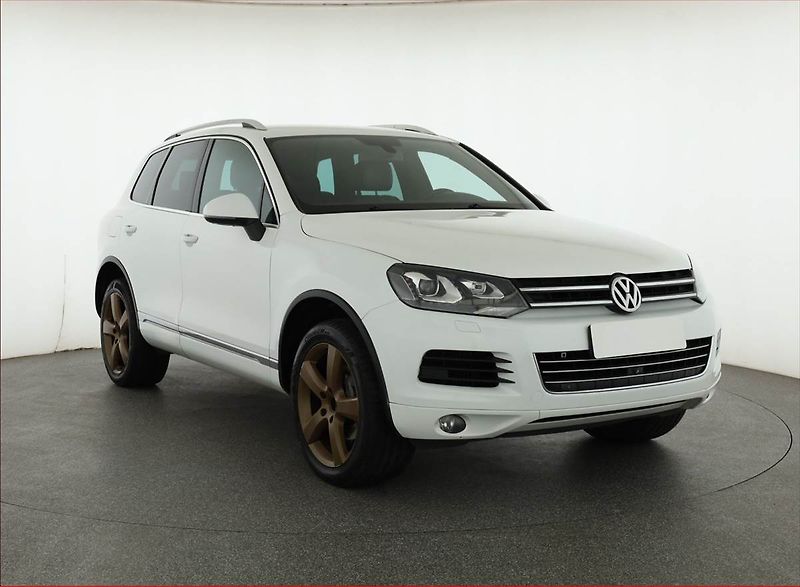Volkswagen Touareg (2012) 3.0 TDI, 4X4, Automat, Kůže - fotografie inzerátu
