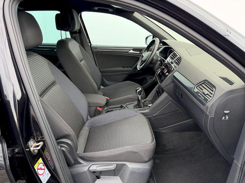 Volkswagen Tiguan (2021) 1.5 TSI 110kW United - fotka 29 z 35