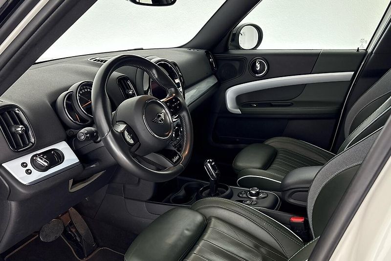 Mini Countryman Cooper - fotka 6 z 15