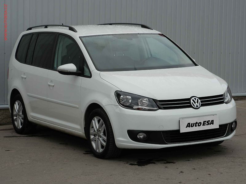 Volkswagen Touran (2014) 1.6 TDi, 1.maj,ČR - fotografie inzerátu