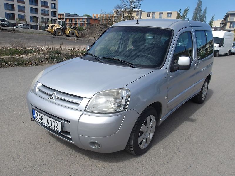 Peugeot Partner 1,6HDi 2xŠOUPAČKY - fotka 4 z 29