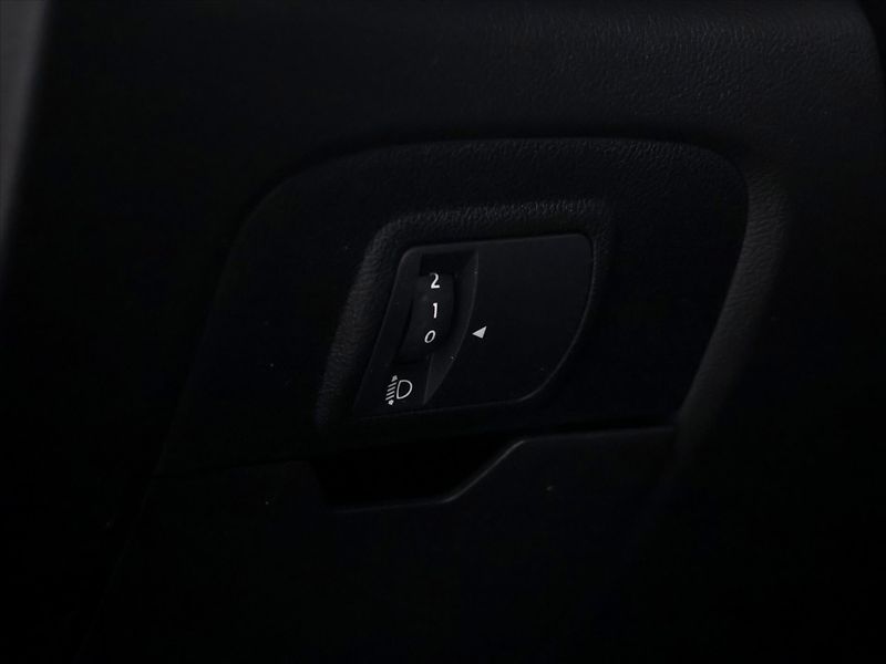 Renault Scénic 1,6 dCi 118kW EDC Bose Edition - fotka 18 z 33