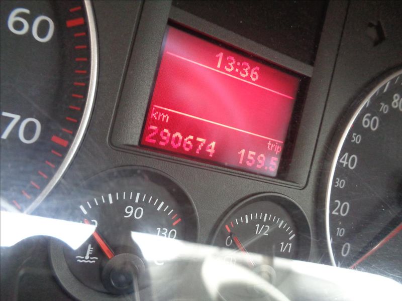 Volkswagen Golf 1,4 - fotka 16 z 16