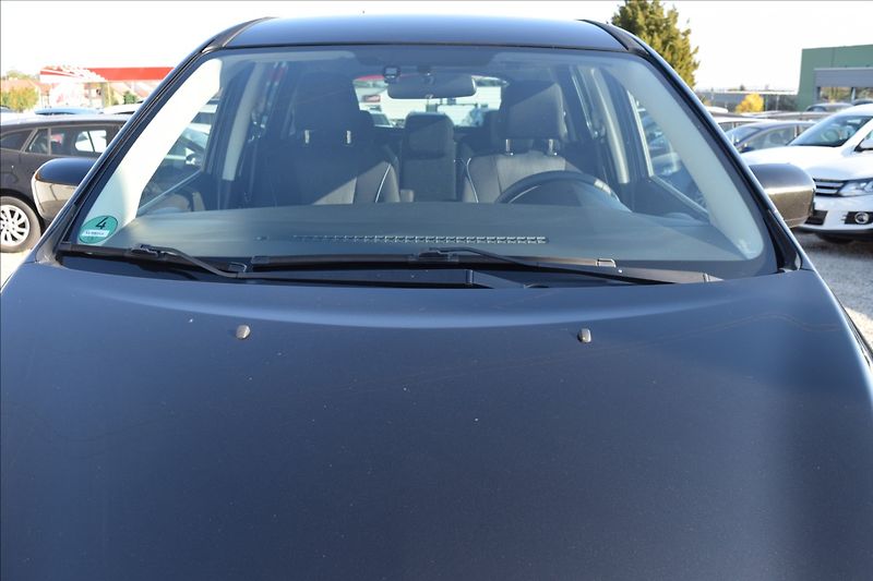 Mazda 5 2,0 DiSi 110KW  ALU VÝHŘEV SED - fotka 3 z 46