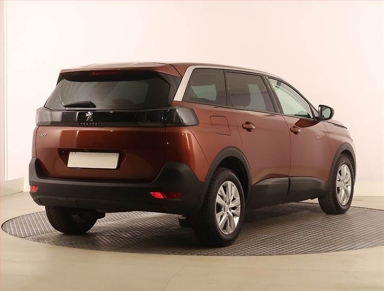 Peugeot 5008 (2021) Active Pack PureTech 130 - fotka 5 z 22