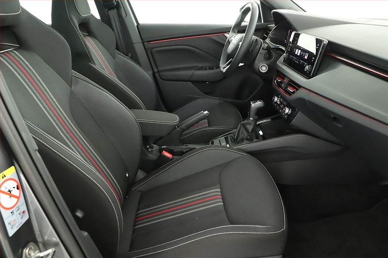 Škoda Kamiq (2026) 1.5 TSI, MONTE CARLO, AUTOMAT - fotka 7 z 20