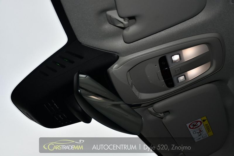Volvo XC60 B4 AWD mHEV - fotka 36 z 44