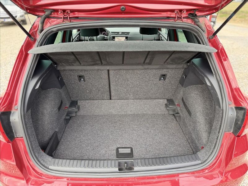Seat Arona 1,5 FR TSI 110kW NAVI VIRTUAL - fotka 25 z 30