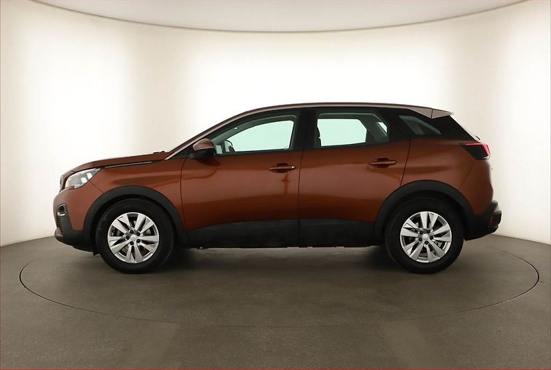 Peugeot 3008 (2019) 1.2 PureTech, Serv.kniha, Navi - fotka 3 z 13