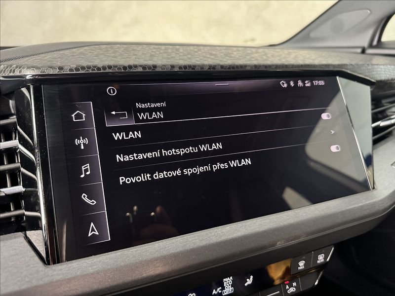 Audi Q4 e-tron 40 150kW LED Matrix - fotka 41 z 49