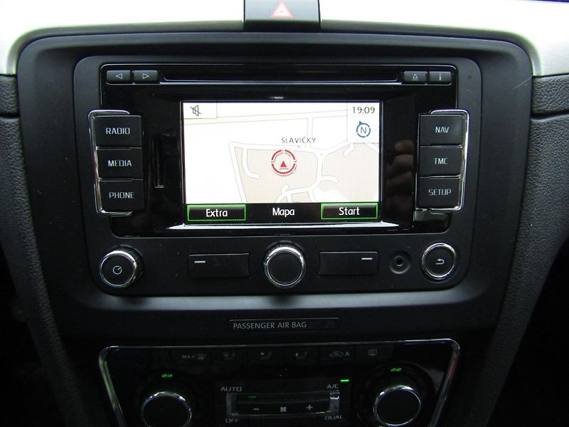Škoda Superb (2015) 1.6 TDI 77kW  OUTDOOR - fotka 35 z 46