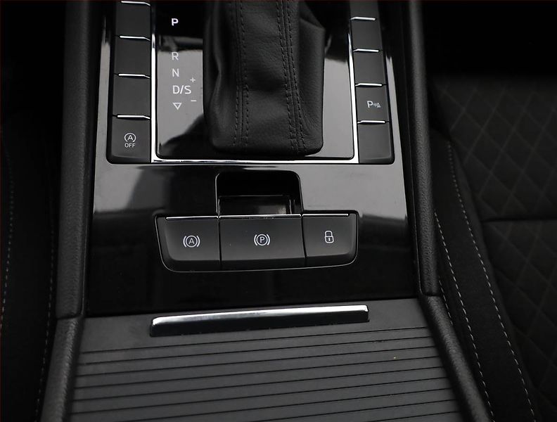 Škoda Superb (2016) Style Plus 2.0 TDI, Automat - fotka 13 z 20