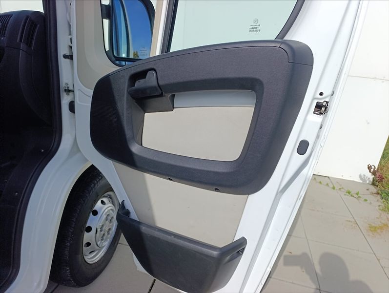 Citroën Jumper 2,2 HDi Klimatizace ČR 1.majit - fotka 19 z 24