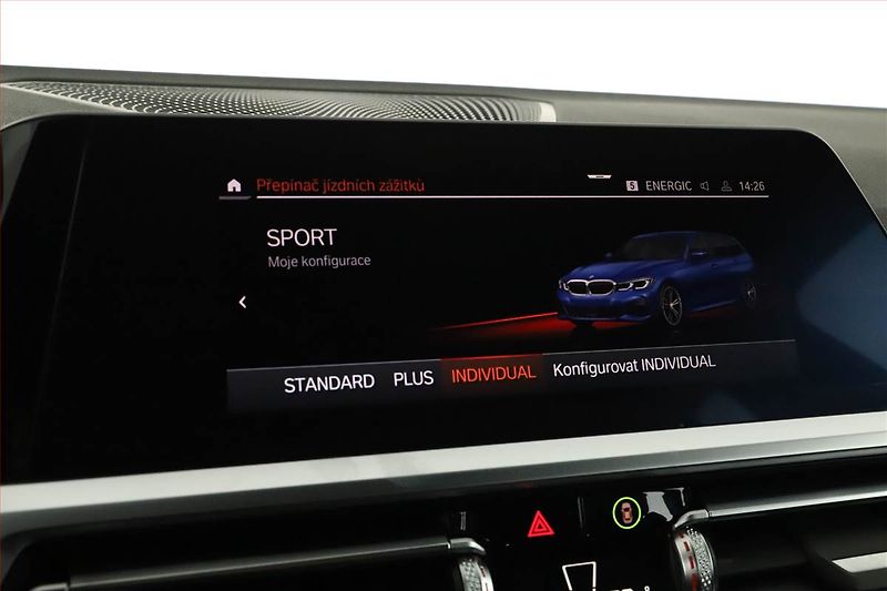BMW Řada 3 (2021) M Sport 330 i xDrive - fotka 11 z 19