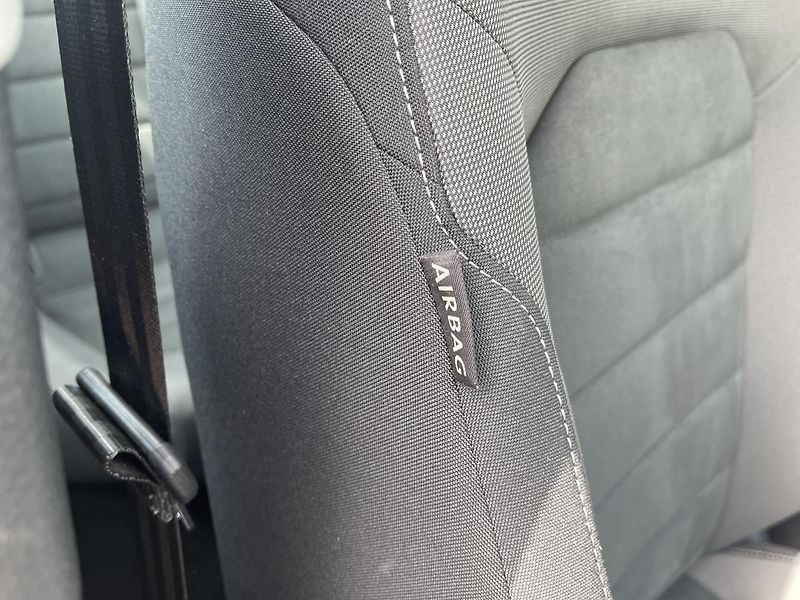 Volkswagen Golf 2.0TDi DSG HIGHL-NEHAV-Dph-ČR! - fotka 39 z 40