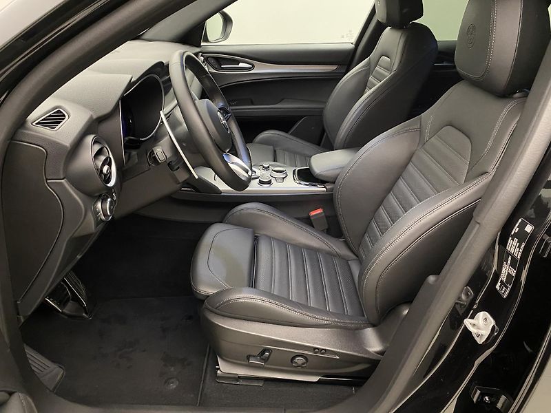 Alfa Romeo Stelvio VELOCE 2.2JTDm REZERVACE - fotka 3 z 62
