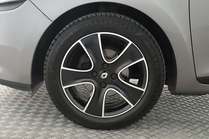 Renault Clio (2015) 1.2 16V, Navi, Tempomat - fotka 15 z 21