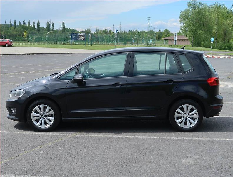 Volkswagen Golf Sportsvan (2015) 1.6 TDI, Serv.kniha, Navi - fotka 3 z 14