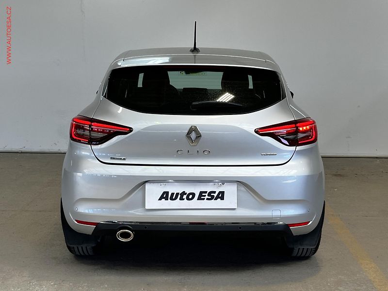 Renault Clio (2022) 1.0 TCe, 1.maj,ČR, Intense - fotka 5 z 15
