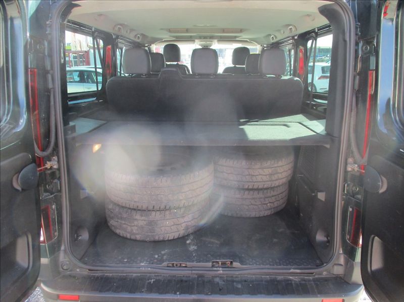 Fiat Talento 2,0 MJT, servis,8míst,CZ,1.maj - fotka 9 z 31