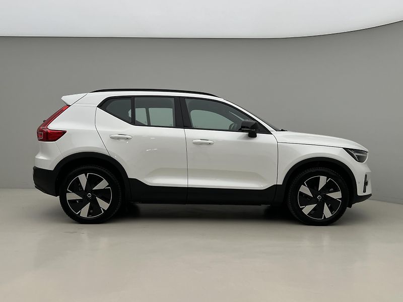 Volvo EX40 PURE ELECTRIC TWIN ENGINE AUT  - fotka 12 z 45