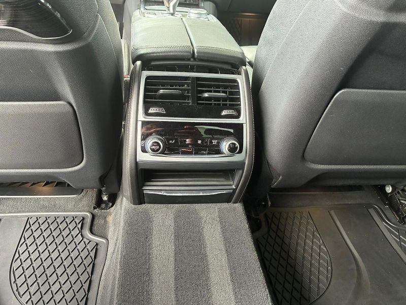 BMW Řada 7 (2020) 740i, 239KW, LONG, SOFT, H/K - fotka 20 z 44