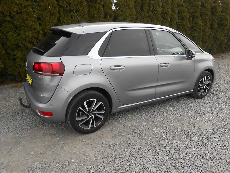 Citroën SpaceTourer 1.6HDi,NAVI, Tažné, Automat!! - fotka 5 z 45