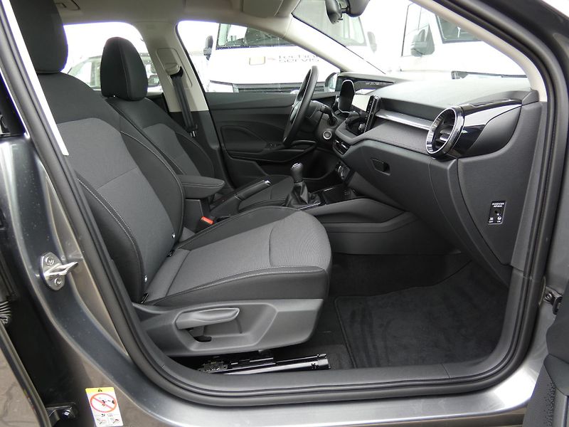 Škoda Fabia Selection 1.0 MPI /59kW - fotka 22 z 30