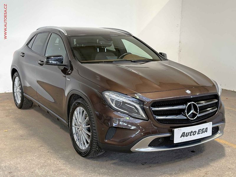 Mercedes-Benz GLA (2014) 2.2DCi 4Mat, ČR, AT - fotka 1 z 17
