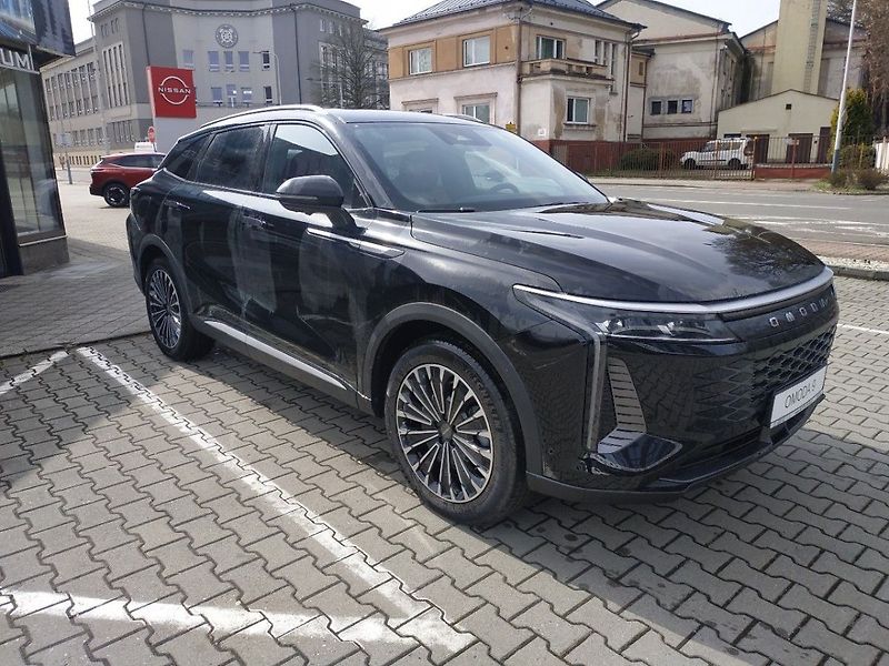 Omoda 9 Premium 1.5 SHS, AWD AT, SKLAD - fotka 3 z 38