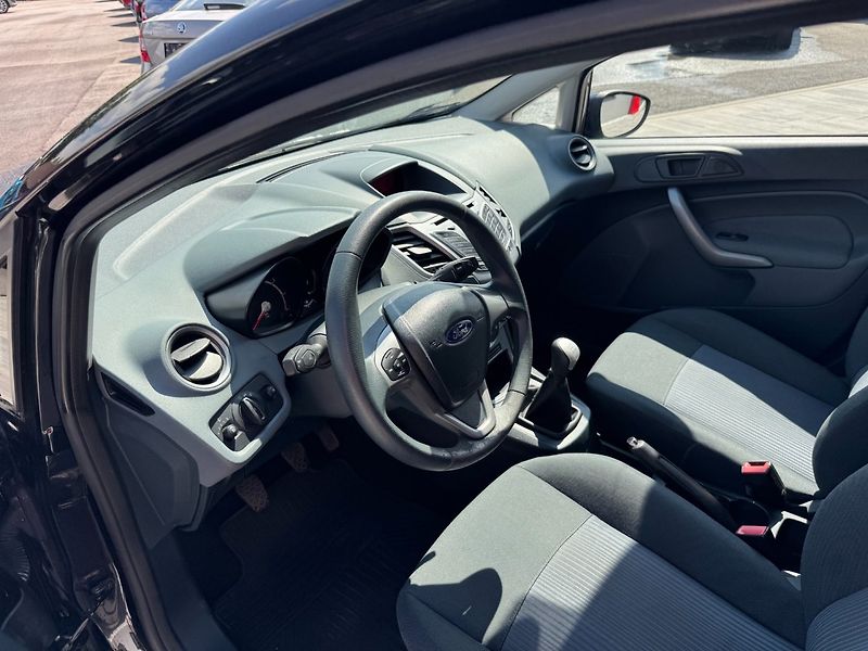 Ford Fiesta (2011) 1.25i 44kW - fotka 11 z 31