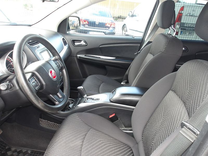 Fiat Freemont 2,4i LPG+BENZIN ! AUT ! 7 MÍST - fotka 15 z 33