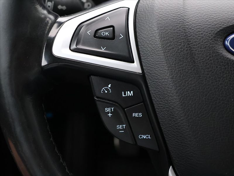 Ford Mondeo 2,0 TDCI 110kW Titanium Tažné - fotka 17 z 30