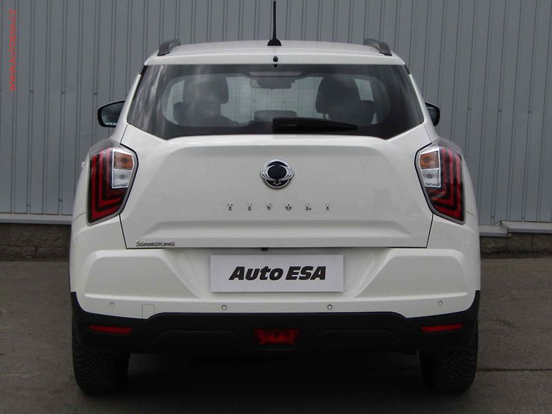 SsangYong Tivoli (2022) 1.5 T-GDi, ČR, AC, výhřev sed - fotka 5 z 22