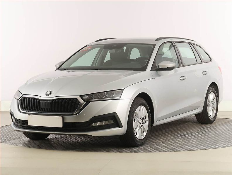 Škoda Octavia (2023) Ambition 2.0 TDI, digi klima - fotka 2 z 24