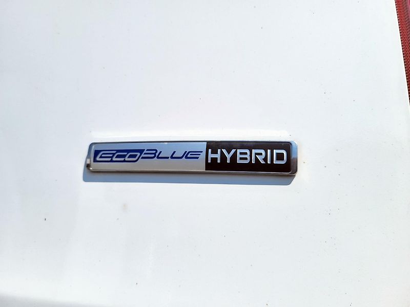 Ford Transit Custom 2.0 EcoBlue mHEV 96kW 6míst L2 - fotka 41 z 47
