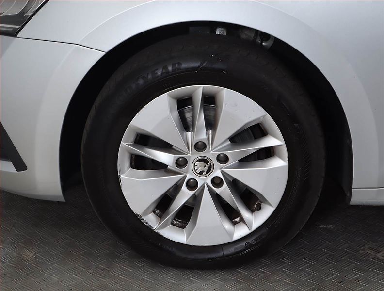 Škoda Octavia (2021) Ambition 2.0 TDI, Tempomat - fotka 13 z 15