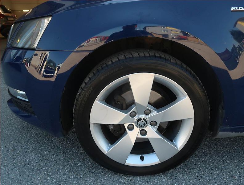 Škoda Octavia (2018) 2.0 TDI, Navi, Tempomat - fotka 15 z 17